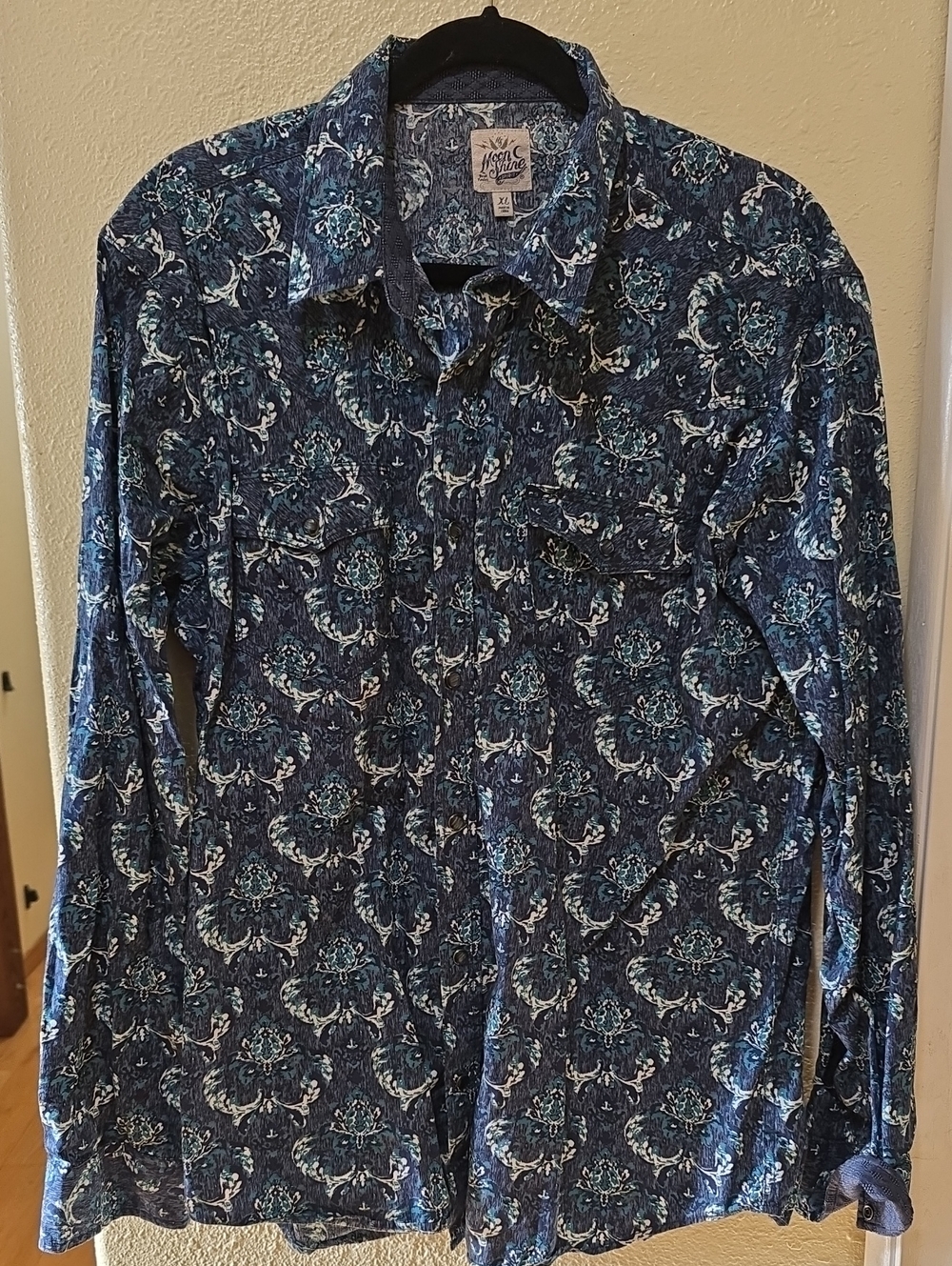 Moonshine Spirit Men's Indigo Floral Button-Down Shirt by No Brand Listed